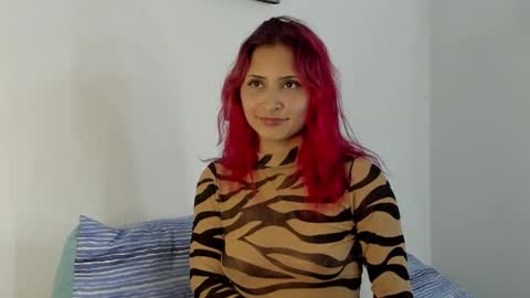 Snapshot of melissa_noir chatting on September 24, 7:37 am melissa_noir online show from September 24, 7:37 am