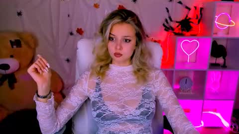 Melissa online show from October 27, 4:29 pm