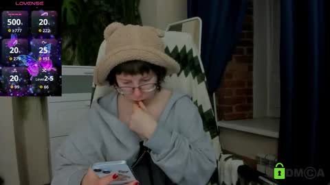 Melissa online show from March 9, 2:05 am