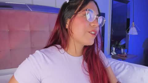 M E L I S S A  online show from January 6, 5:28 pm