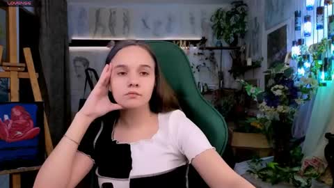 melissaravel online show from May 21, 4:57 pm