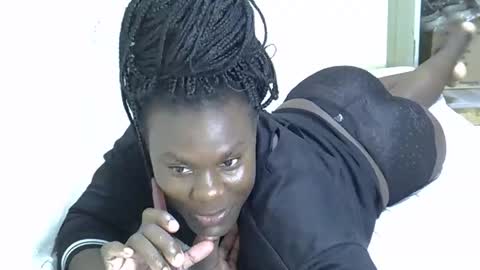 mellanine_ebony online show from February 18, 4:34 am