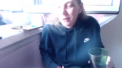 Melli online show from October 2, 3:11 pm