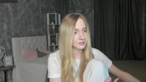 mellisadream online show from October 2, 1:59 am