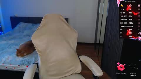 Mel online show from February 17, 11:31 am