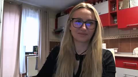 Melly online show from February 26, 8:07 am