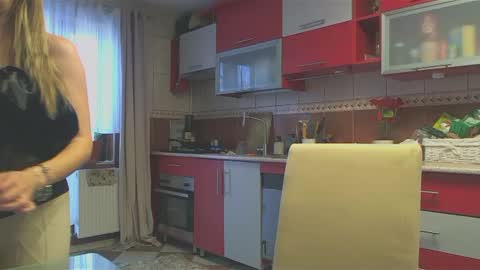 Melly online show from February 23, 9:55 am