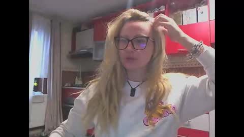 Melly online show from April 1, 7:20 am