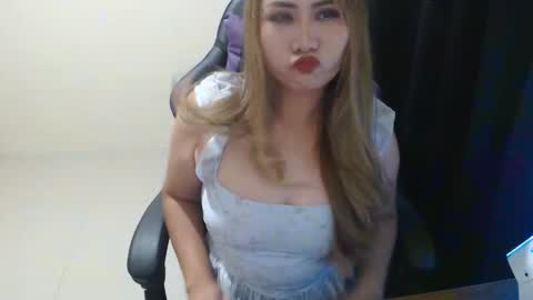 Snapshot of melody__slut chatting on October 17, 4:44 pm Babygirl online show from October 17, 4:44 pm