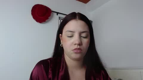 Melody online show from April 8, 8:23 pm