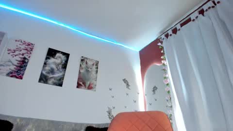 melody_cute10 online show from September 17, 3:04 pm