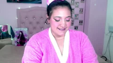 Snapshot of melody_tarly chatting on January 4, 4:44 am melody_tarly online show from January 4, 4:44 am