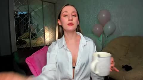 Kaylie online show from January 25, 12:05 pm