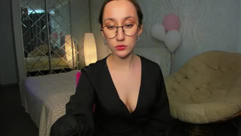 Kaylie online show from February 15, 8:54 am