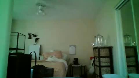 Snapshot of melxiss chatting on September 23, 11:22 pm melxiss online show from September 23, 11:22 pm