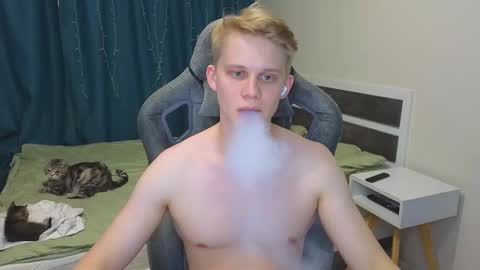 Mickey online show from December 15, 5:53 pm