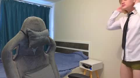 Mickey online show from March 7, 3:51 am