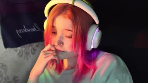 meowme online show from February 5, 2:59 pm