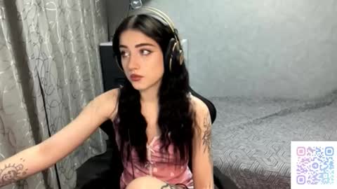 Luly online show from November 27, 10:17 pm