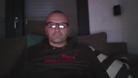 Snapshot of mep222 chatting on December 24, 9:33 pm Pat online show from December 24, 9:33 pm