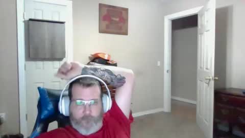 mercer1977 online show from March 28, 2:51 pm