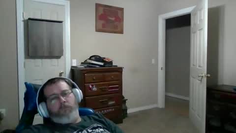 mercer1977 online show from April 3, 6:15 pm