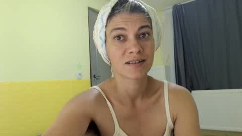 Snapshot of merciylove chatting on September 24, 2:24 pm Miss Helena online show from September 24, 2:24 pm