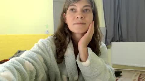 Snapshot of merciylove chatting on October 8, 4:24 pm Miss Helena online show from October 8, 4:24 pm