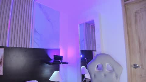 meredith_spencer online show from February 7, 10:52 pm