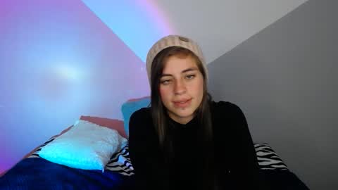 MERILY online show from December 22, 11:00 pm