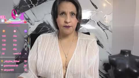 Snapshot of merlyna_goldens chatting on September 13, 3:53 am My next birthday is December 11th. online show from September 13, 3:53 am