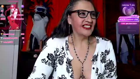 Snapshot of merlyna_goldens chatting on March 1, 7:08 am My next birthday is December 11th. online show from March 1, 7:08 am