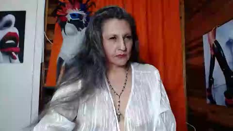 Snapshot of merlyna_goldens chatting on February 7, 6:14 am My next birthday is December 11th. online show from February 7, 6:14 am