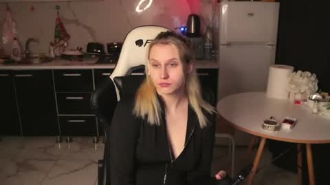 Merty online show from April 11, 9:41 pm