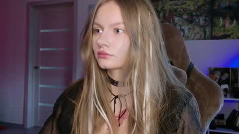 Eva online show from May 2, 2:23 pm