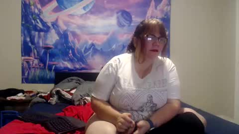 Mommy Jaxx online show from December 17, 4:23 am