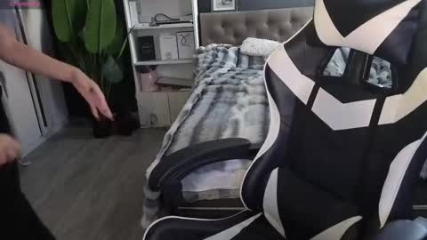 vollmond online show from February 24, 9:23 am