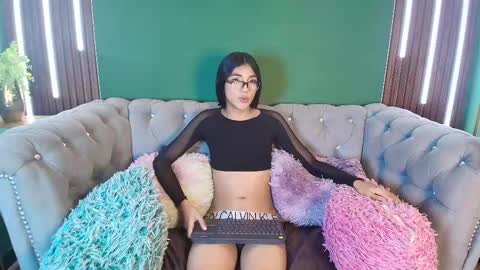 Snapshot of mhia_kate chatting on March 8, 2:51 pm Mhia Kate online show from March 8, 2:51 pm