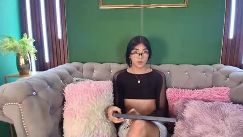 Snapshot of mhia_kate chatting on March 1, 11:39 am Mhia Kate online show from March 1, 11:39 am