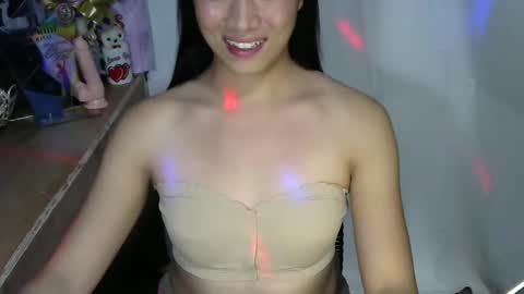 Mia online show from September 19, 2:54 pm