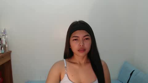 mia online show from February 6, 1:21 pm