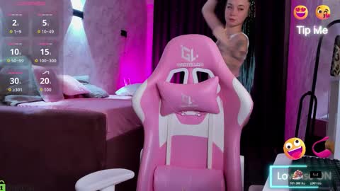 Mia  GMT7 Mon Tue Wen Thur 1000am-0300pm Sat 0300am-0900am online show from November 8, 12:35 am