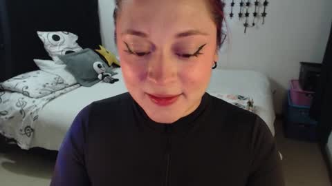 mia online show from March 28, 12:45 am