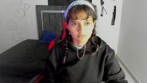 Mia and Kenai online show from December 1, 12:25 pm