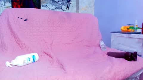 Mia  online show from November 7, 12:18 pm