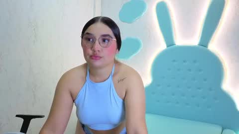 Mia Cuttee online show from October 3, 3:59 am