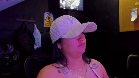 Snapshot of mia_daniela_ chatting on October 4, 6:22 am Mia daniela online show from October 4, 6:22 am