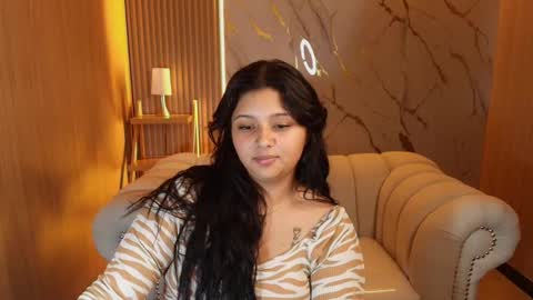 Mia online show from October 7, 9:55 pm