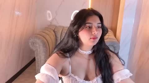 Mia online show from October 20, 9:42 pm