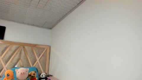 mia kaneee online show from November 26, 5:26 am